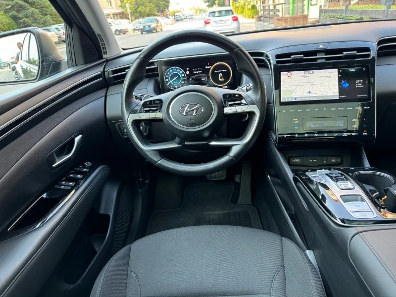 Hyundai Tucson 1.6D 136ks 4x4 ПЕРФЕКТЕН, снимка 12 - Автомобили и джипове - 48606038