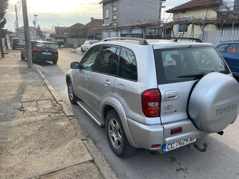 Toyota Rav4, снимка 4 - Автомобили и джипове - 48673295