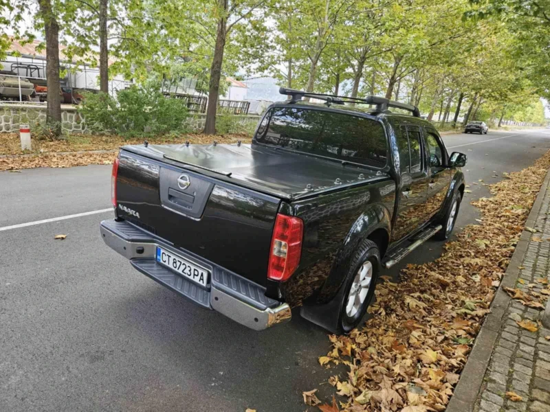 Nissan Navara 2.5DCI, снимка 5 - Автомобили и джипове - 49220345