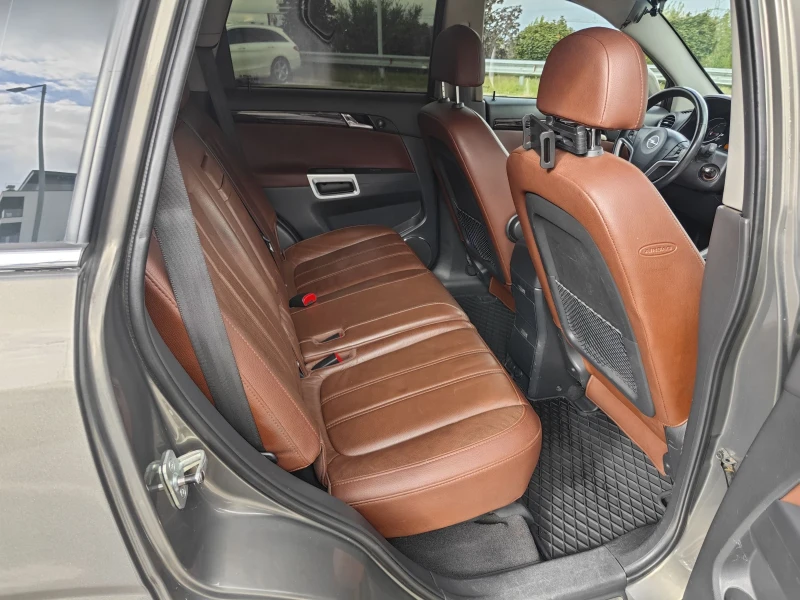 Opel Antara, снимка 16 - Автомобили и джипове - 52299849