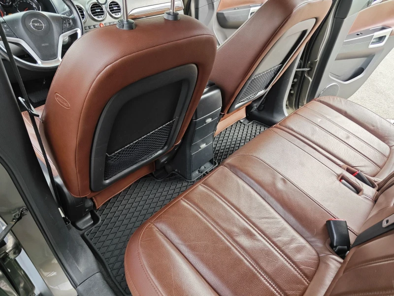 Opel Antara, снимка 13 - Автомобили и джипове - 52299849