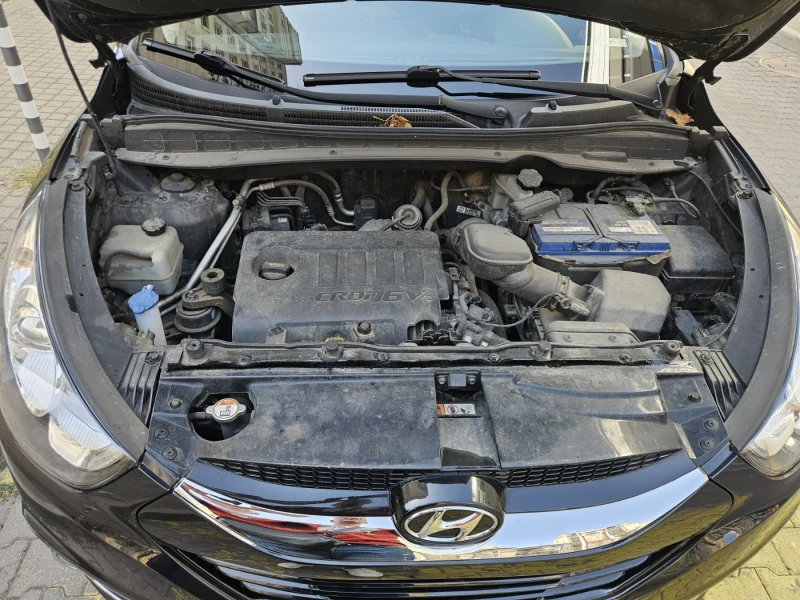 Hyundai IX35 1.7 CRDi, снимка 12 - Автомобили и джипове - 53432156