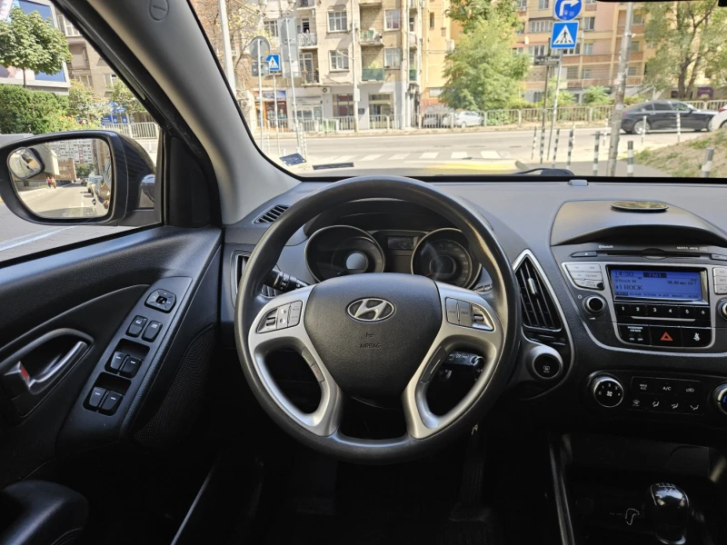 Hyundai IX35 1.7 CRDi, снимка 6 - Автомобили и джипове - 53432156