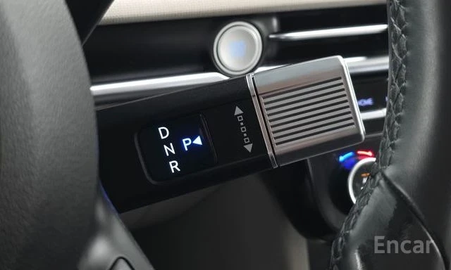 Hyundai Tucson 1.6 Turbo 2WD Modern | ОБДУХВАНЕ | ЗАДНА КАМЕРА | , снимка 8 - Автомобили и джипове - 54061536