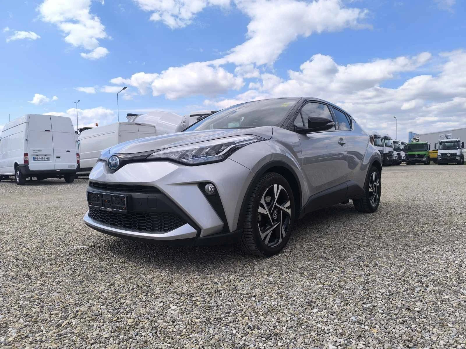 Toyota C-HR 1.8 HYBRID АВТОМАТИК - изображение 3
