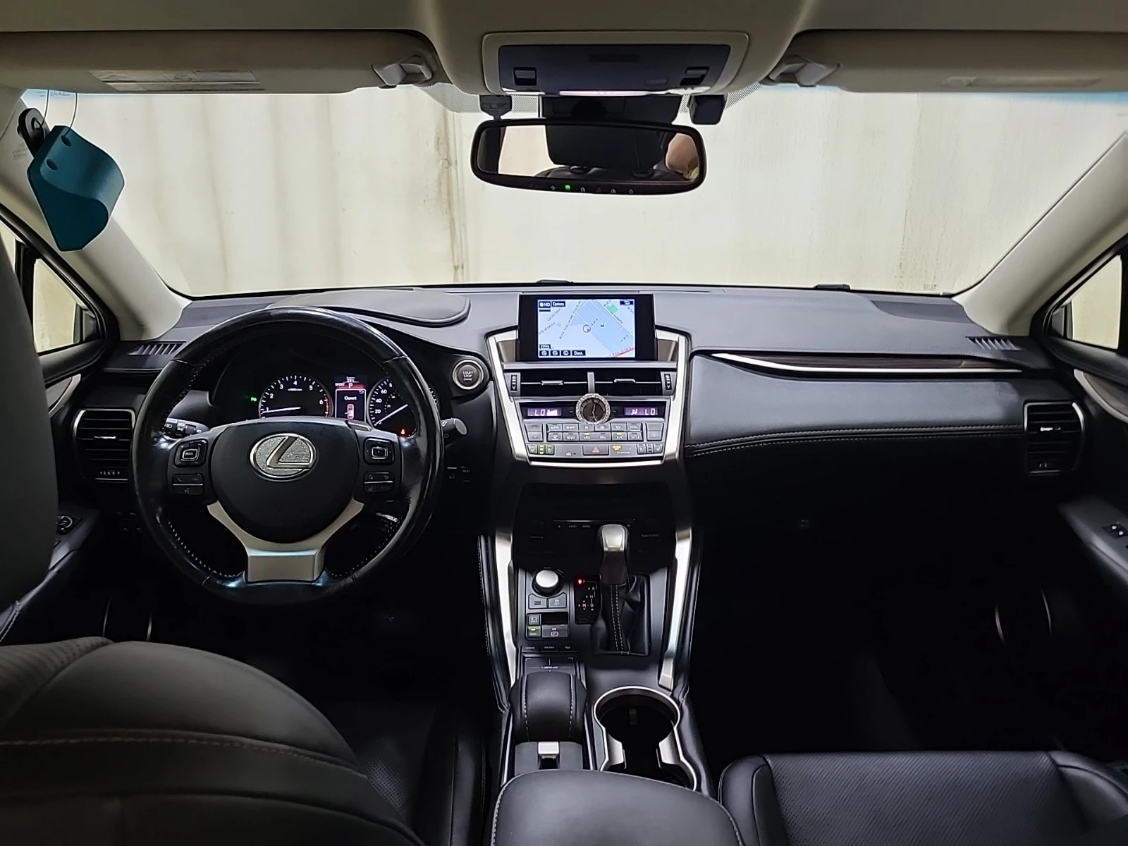 Lexus NX 200t * AWD * CARFAX * БЕЗ ПЪРВОНАЧАЛНА ВНОСКА - изображение 8