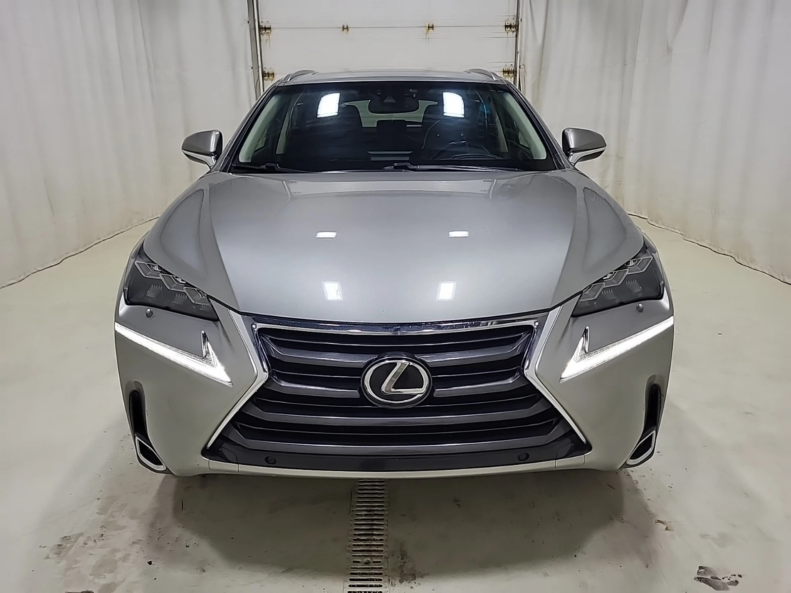Lexus NX 200t * AWD * CARFAX * БЕЗ ПЪРВОНАЧАЛНА ВНОСКА - изображение 5