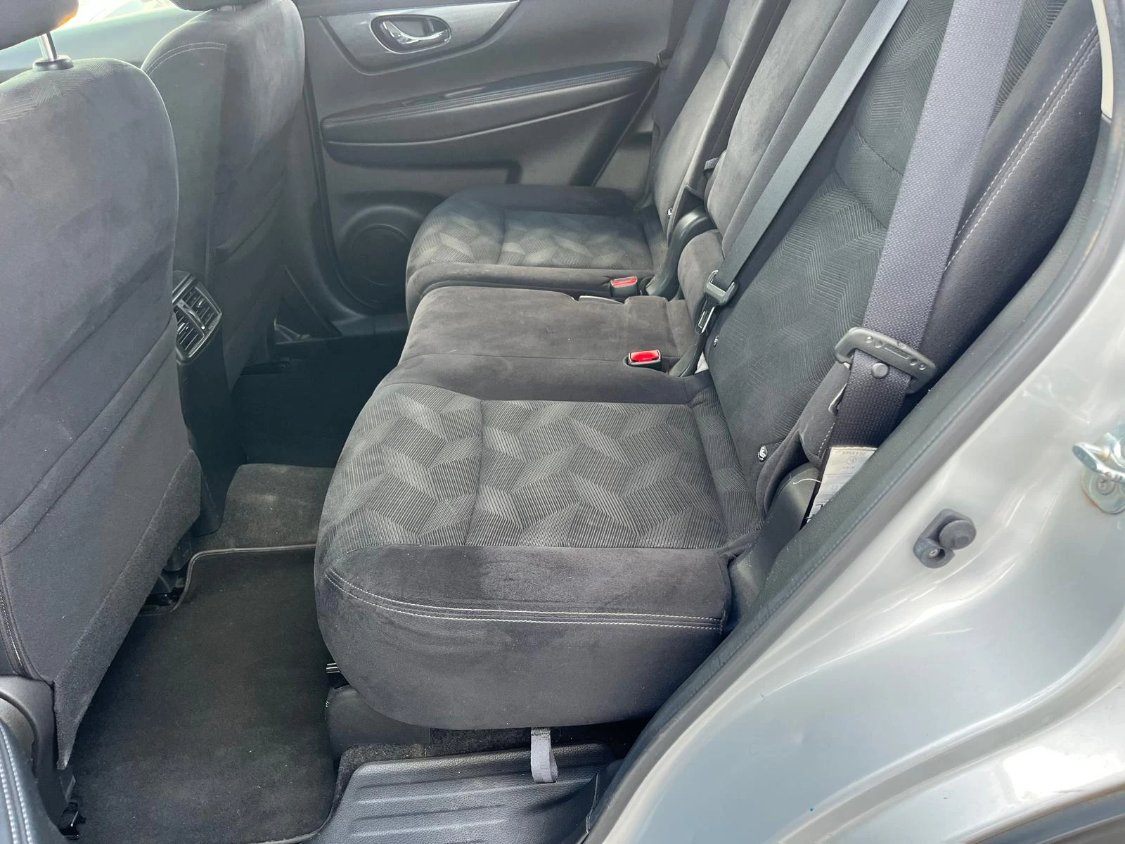 Nissan X-trail 1.6dci / Tekna / 7- / Euro5B | Mobile.bg   9