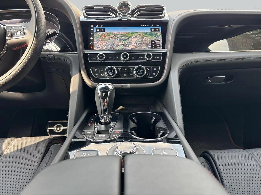 Bentley Bentayga S V8/BLACK LINE/NAIM/PANO/TV/HEAD UP/, снимка 9 - Автомобили и джипове - 53834686