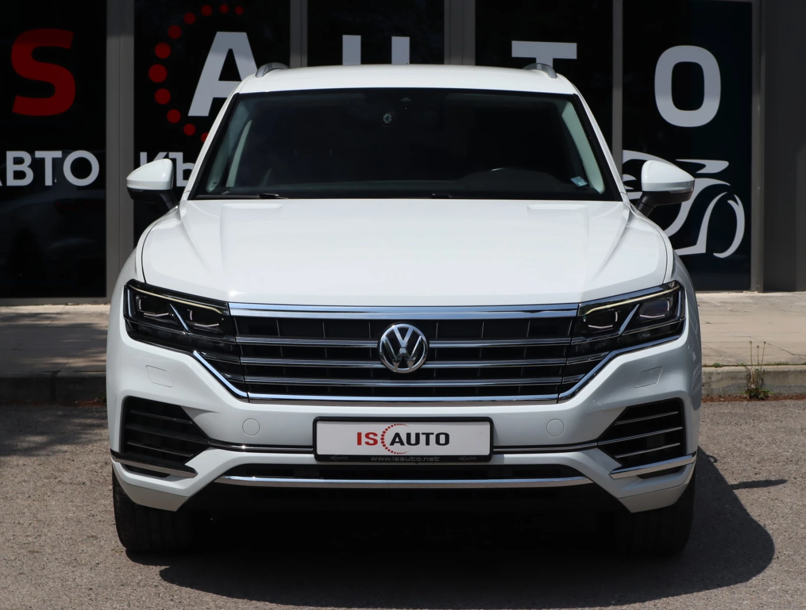 VW Touareg 3.0TDI/Elegance/4Motion/Lane Assist/F1/Isofix | Mobile.bg � ����������� 2