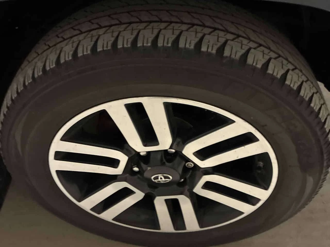 Toyota 4runner * SR5 * ШИБИДАХ * КЛИП НА МОТОРА, снимка 6 - Автомобили и джипове - 54476108