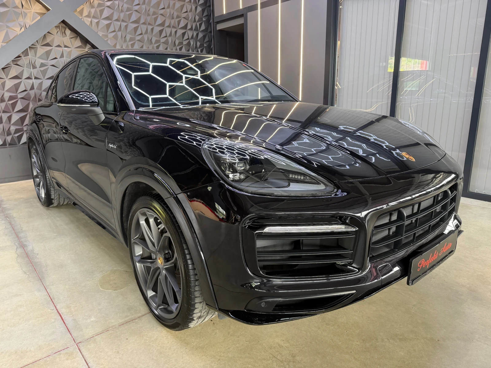 Porsche Cayenne COUPE E-HYBRID * PLUG-IN HYBRID * 