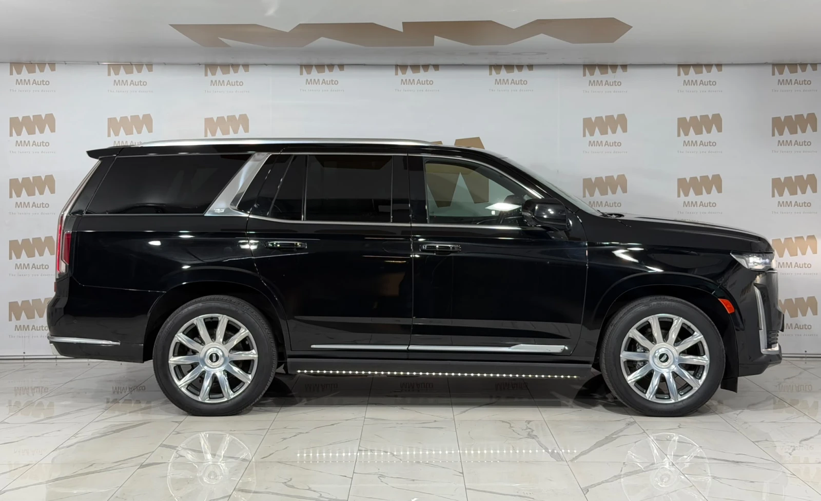 Cadillac Escalade Premium Luxury* TV* Ventilation* HuD* Pano, снимка 2 - Автомобили и джипове - 55349573