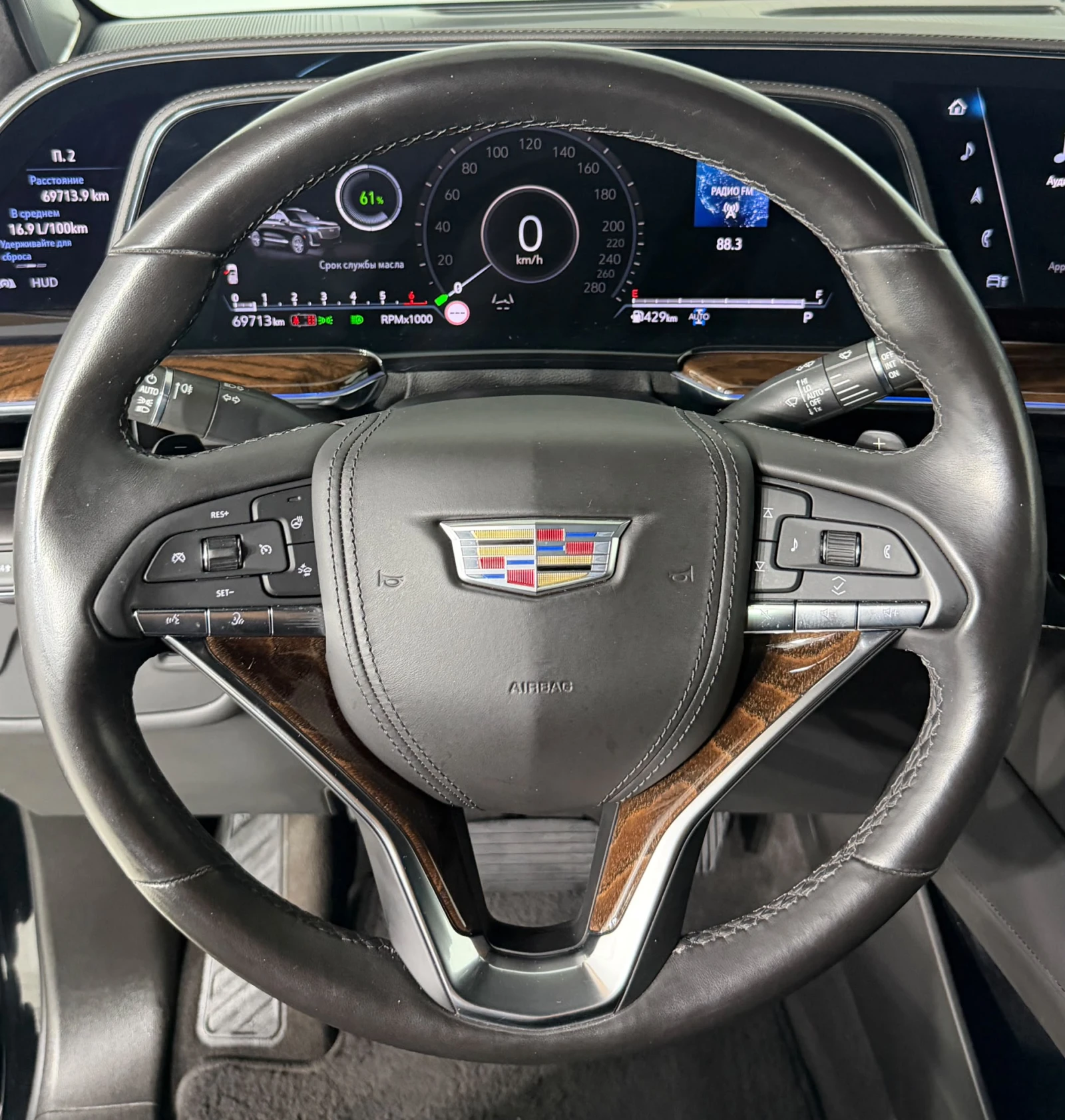 Cadillac Escalade Premium Luxury* TV* Ventilation* HuD* Pano, снимка 14 - Автомобили и джипове - 55349573