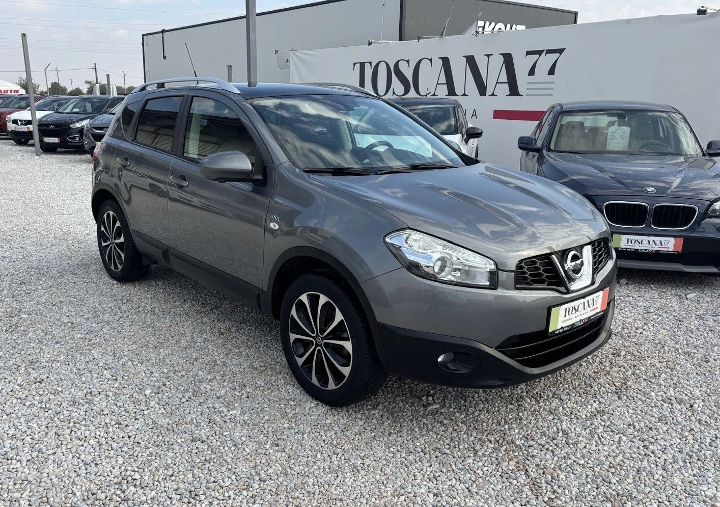 Nissan Qashqai 1.6i* 117k.c.* Газ * Нави* Камера* Сервизна Истори
