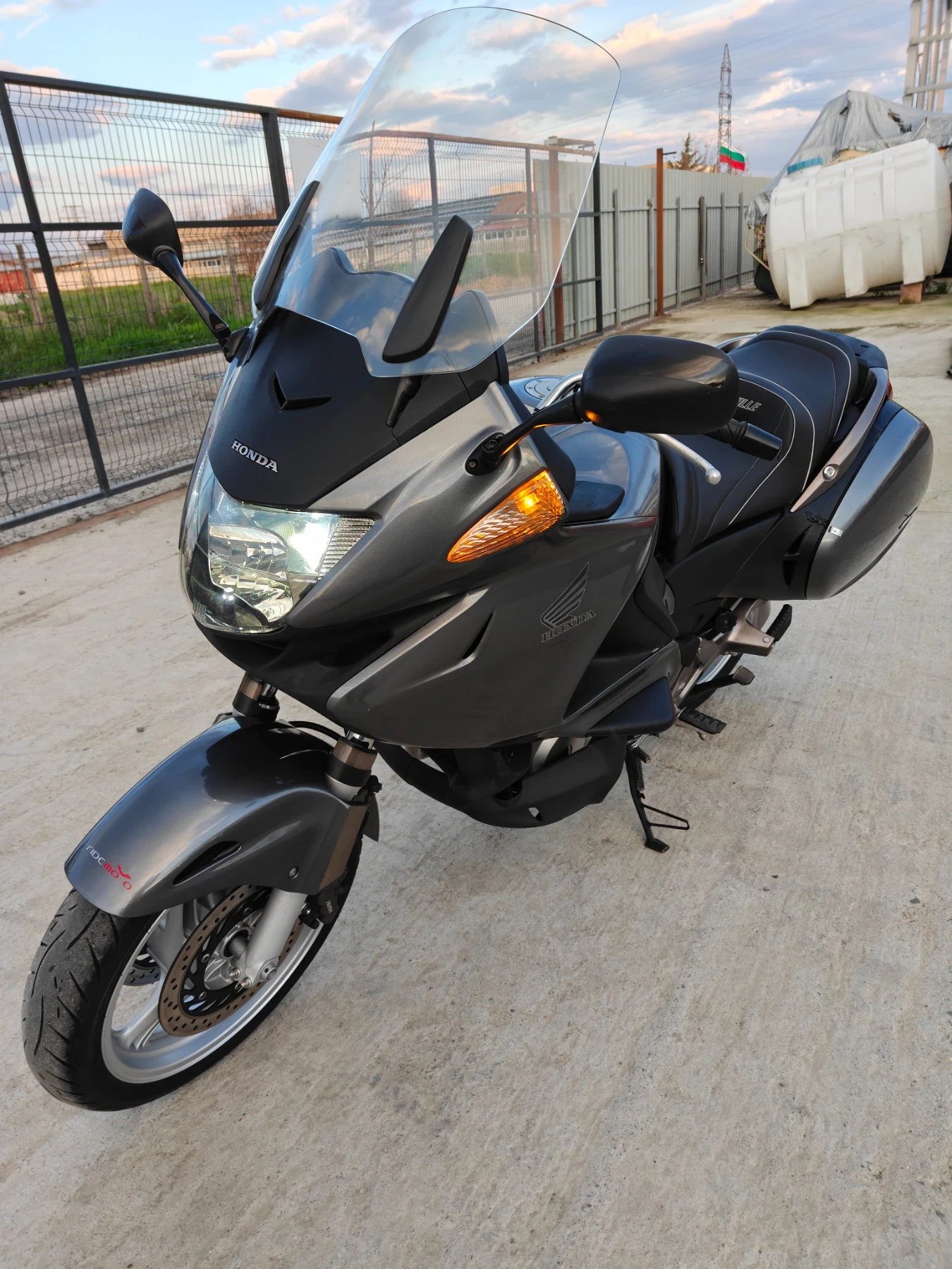 Honda Deauville ����� 700i | Mobile.bg � ����������� 7