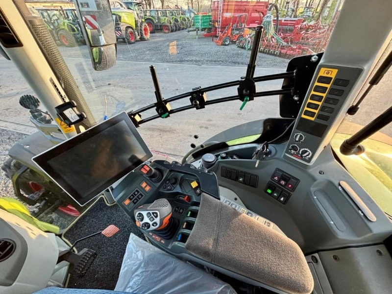 Трактор Claas Axion 830 Cmatic Cebis  2022 &#10071;, снимка 13 - Селскостопанска техника - 51529995