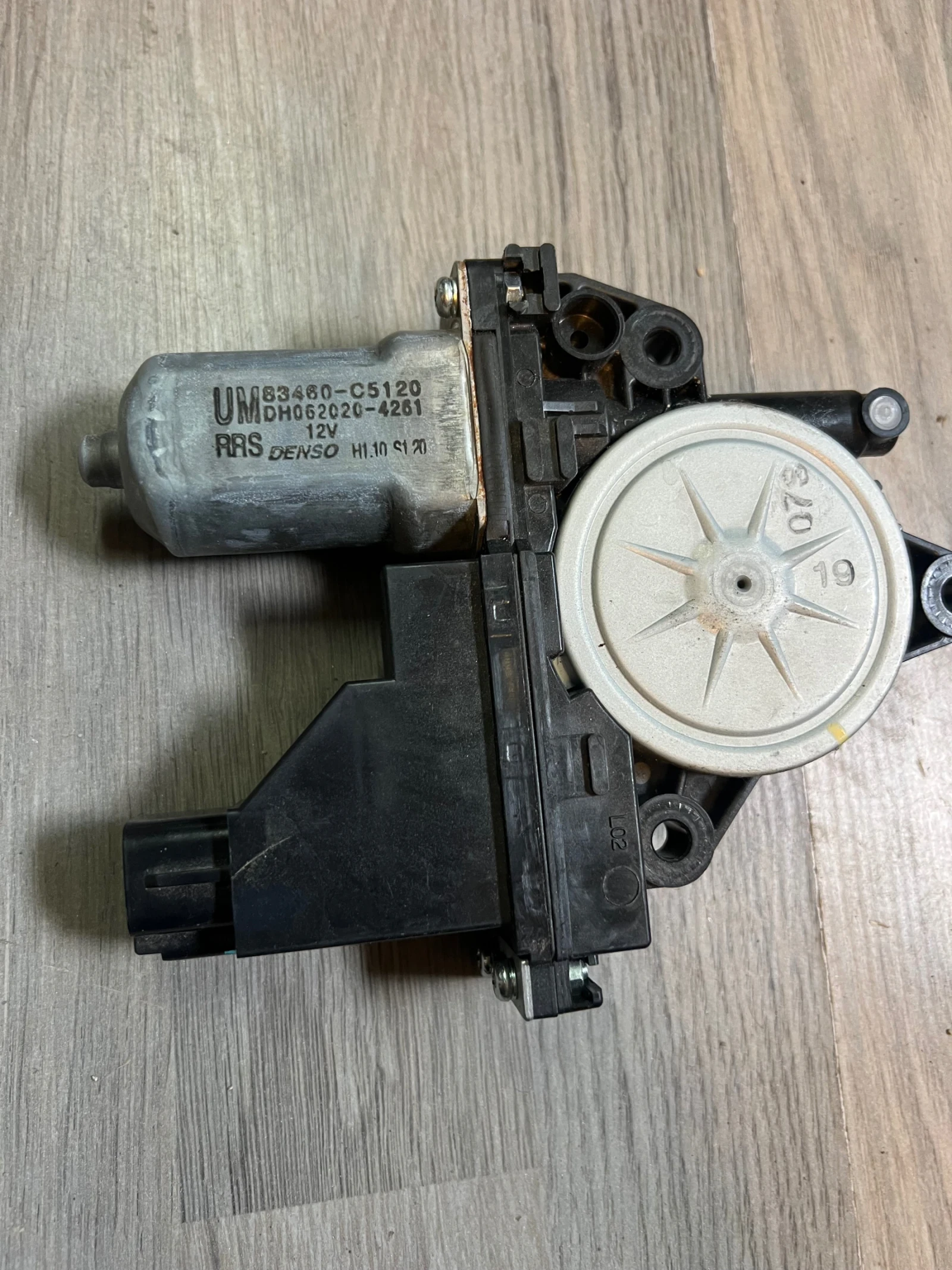 83460-C5120 ��. ����� ����� ��. ������ KIA SORENTO 2015-2019 83460-C5120 | Mobile.bg � ����������� 2