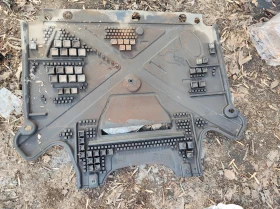 AUDI A4 B8, A5 8T 01.06-10.11 кора под двигател 20 евро компресор централно заключване 60 евро