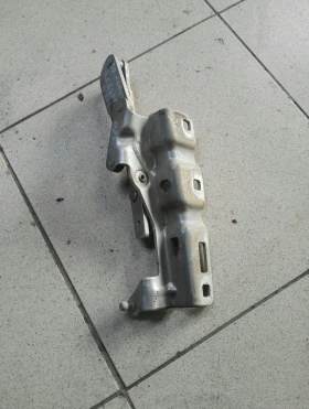 Панта преден капак дясна Мерцедес Ц220 w203