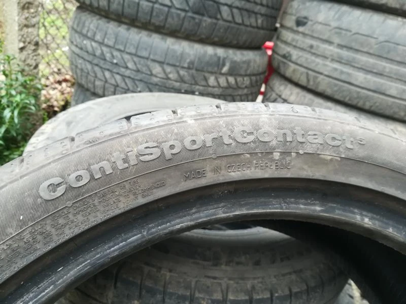 Гуми Летни 235/40R19, снимка 3 - Гуми и джанти - 20441483