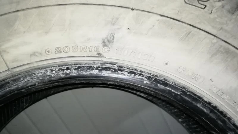 Гуми Зимни 205/80R16, снимка 9 - Гуми и джанти - 26739739