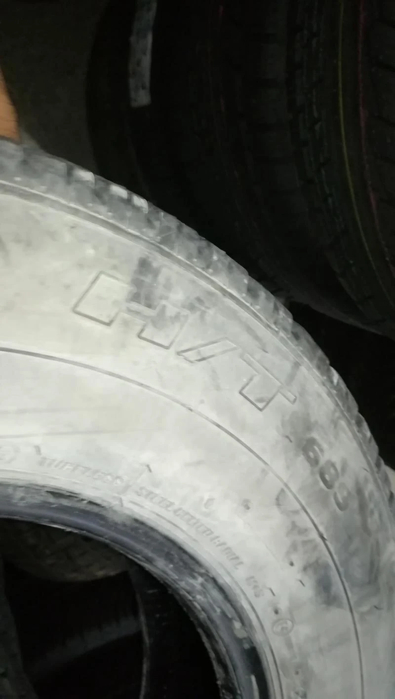 Гуми Зимни 205/80R16, снимка 12 - Гуми и джанти - 26739739