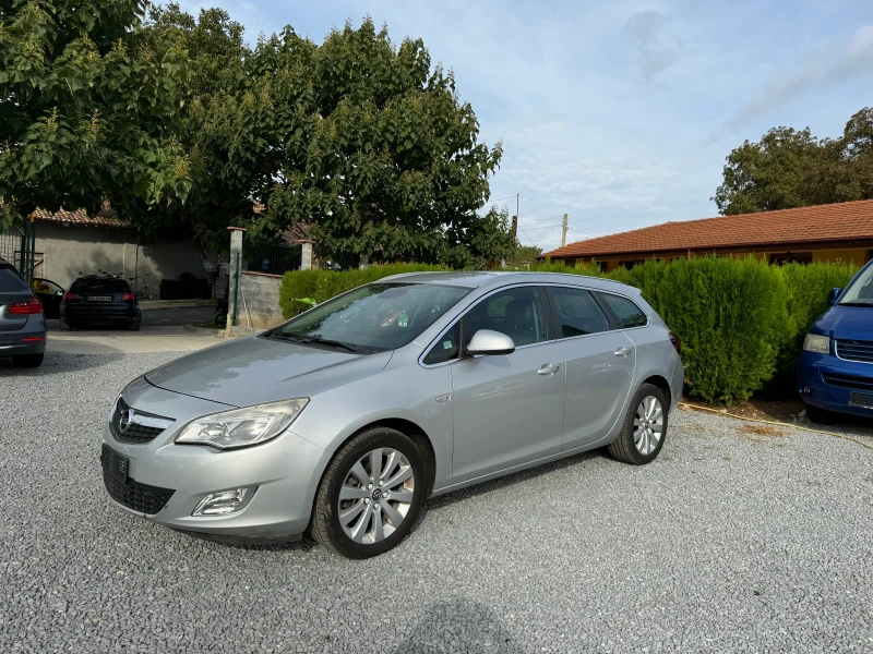 Opel Astra 1.7 CDTI, снимка 1 - Автомобили и джипове - 47302499