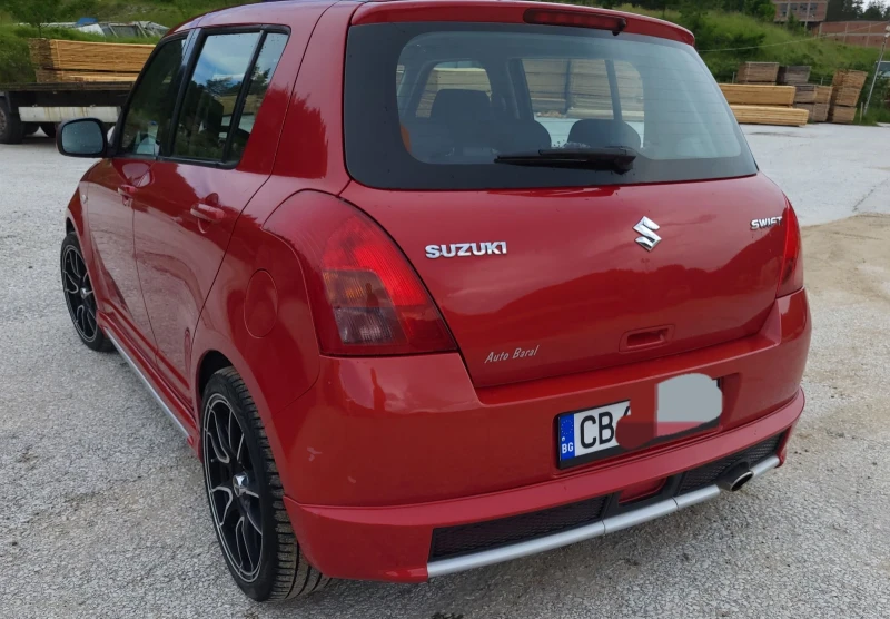 Suzuki Swift 1, 3 , снимка 7 - Автомобили и джипове - 47449801