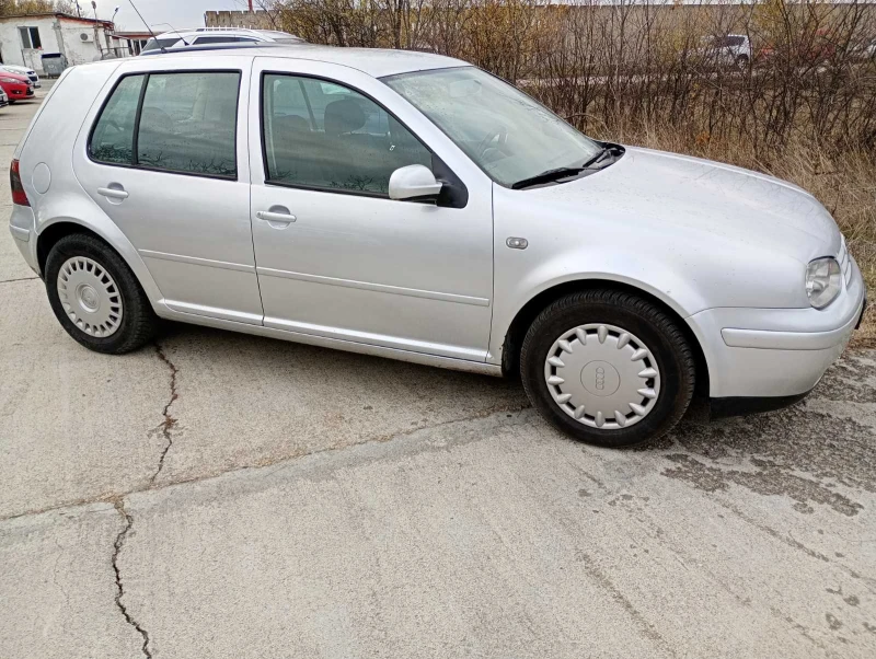 VW Golf 4, снимка 1 - Автомобили и джипове - 47942959