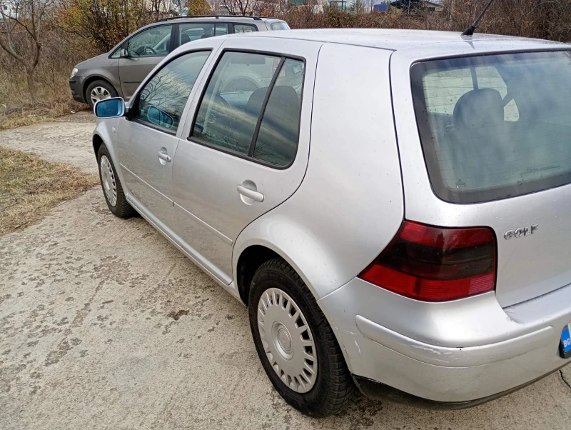 VW Golf 4, снимка 2 - Автомобили и джипове - 47942959