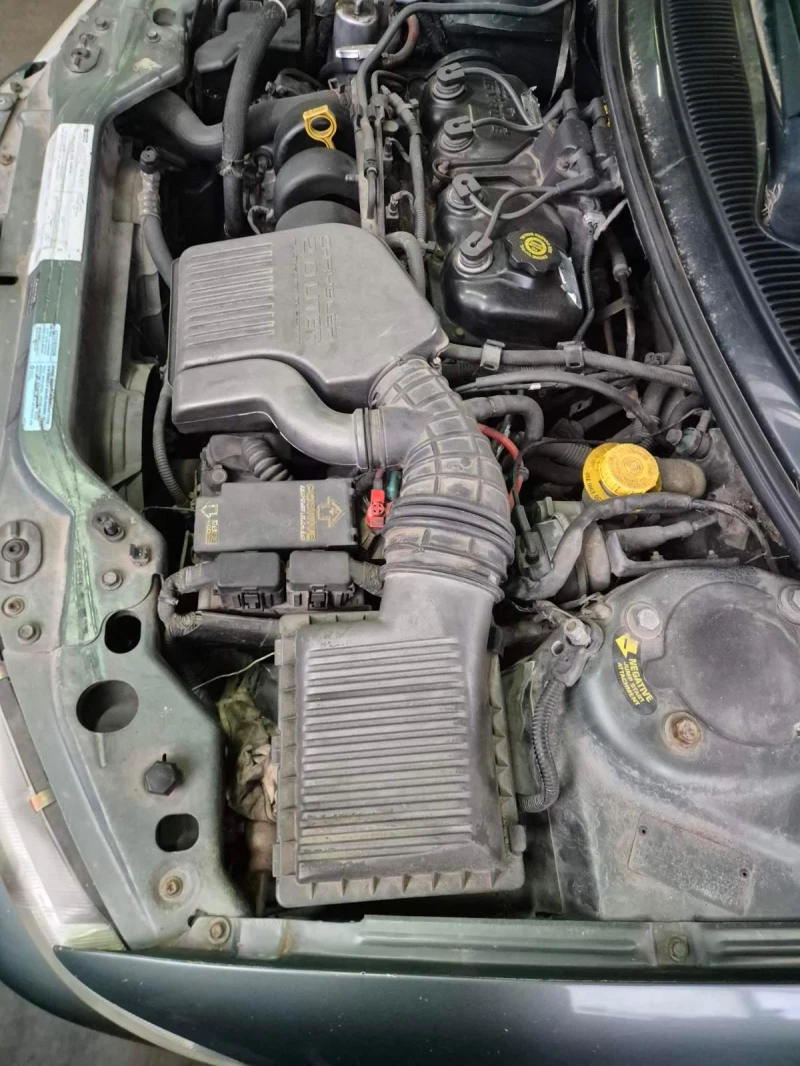 Chrysler Stratus 2.0 , снимка 10 - Автомобили и джипове - 52549845