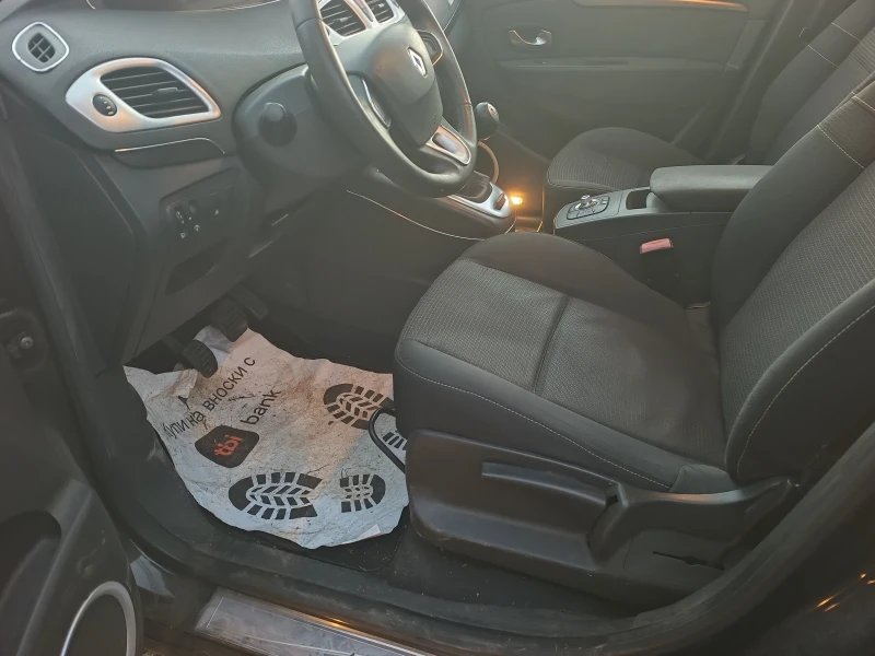 Renault Scenic 1.5 DCI/ Xmod/Navi, снимка 11 - Автомобили и джипове - 52943428