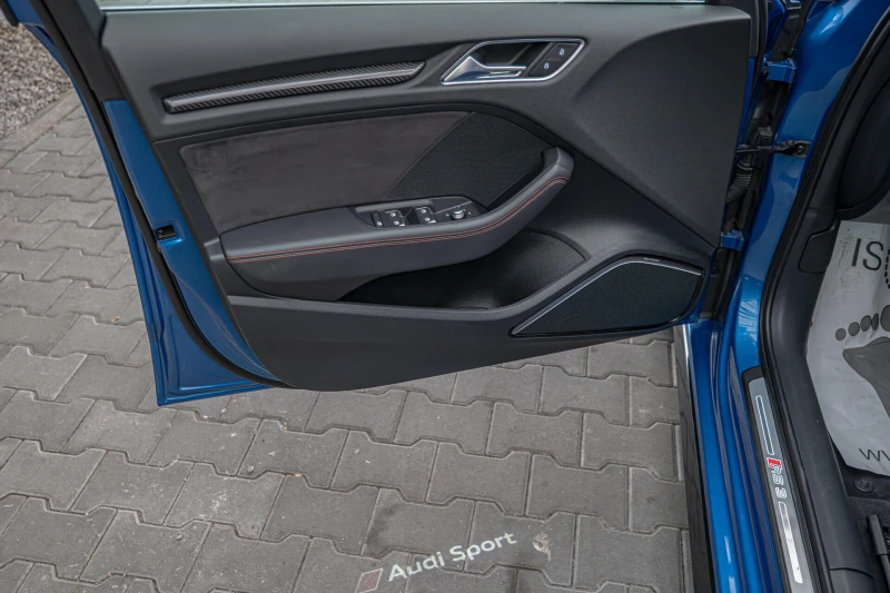 Audi Rs3 2.5TFSI/SportBack/Bang&Olufsen/Камера/Подгрев, снимка 16 - Автомобили и джипове - 53167359