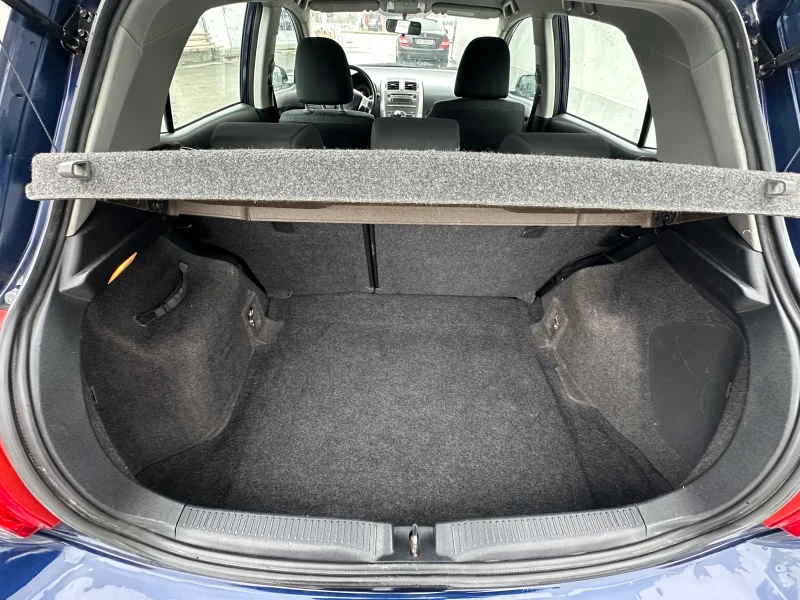 Toyota Auris, снимка 12 - Автомобили и джипове - 53188367
