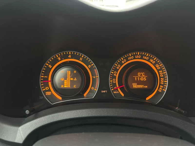 Toyota Auris, снимка 9 - Автомобили и джипове - 53188367