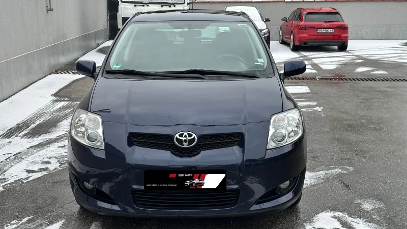 Toyota Auris, снимка 2 - Автомобили и джипове - 53188367