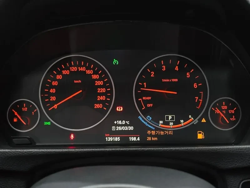 BMW 320 d, снимка 8 - Автомобили и джипове - 54592557
