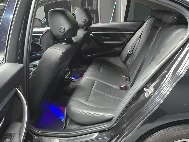BMW 320 d, снимка 12 - Автомобили и джипове - 54592557