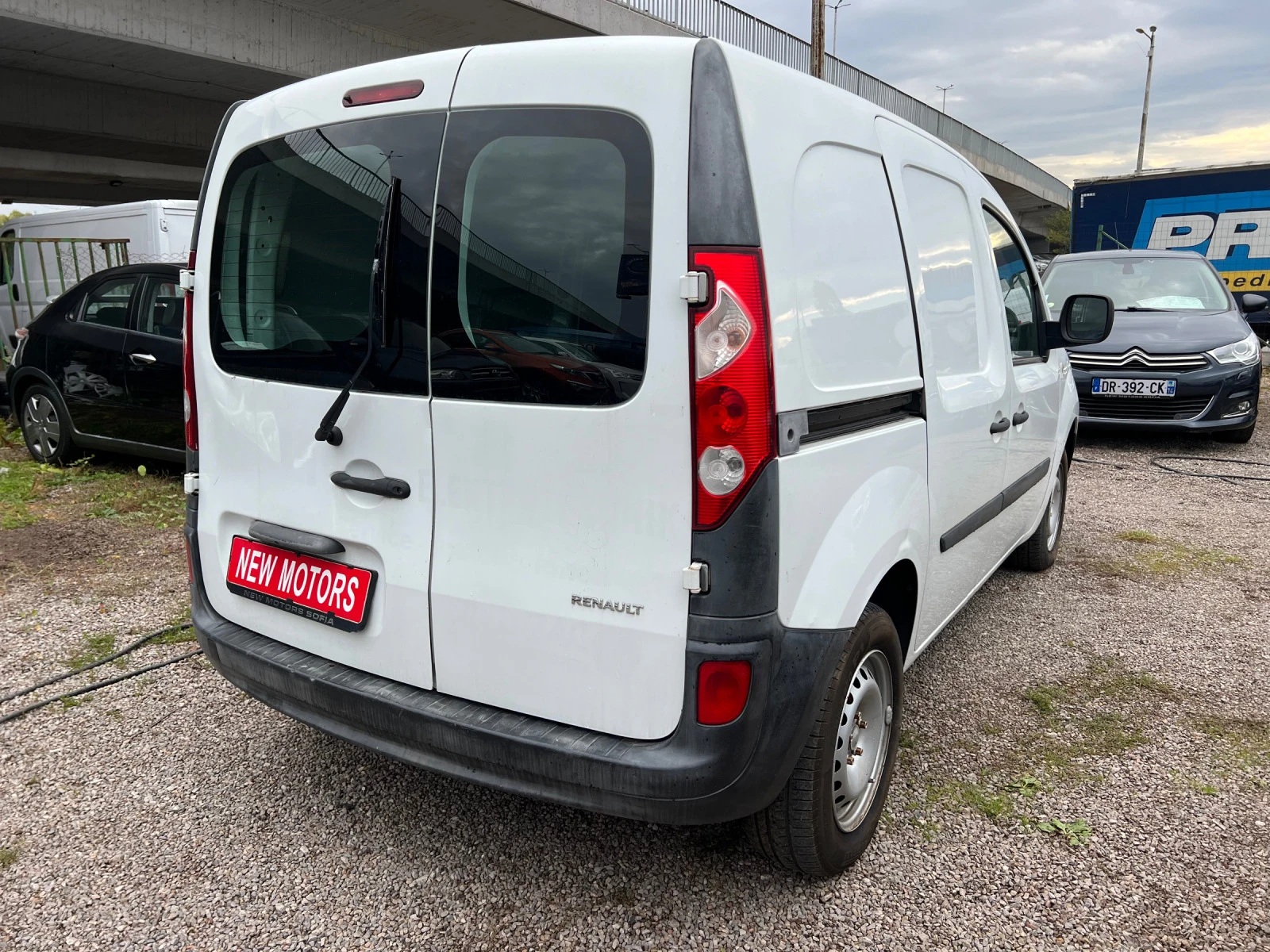 Renault Kangoo 1.5DCI- maxi лизинг през Уникредит  - изображение 5