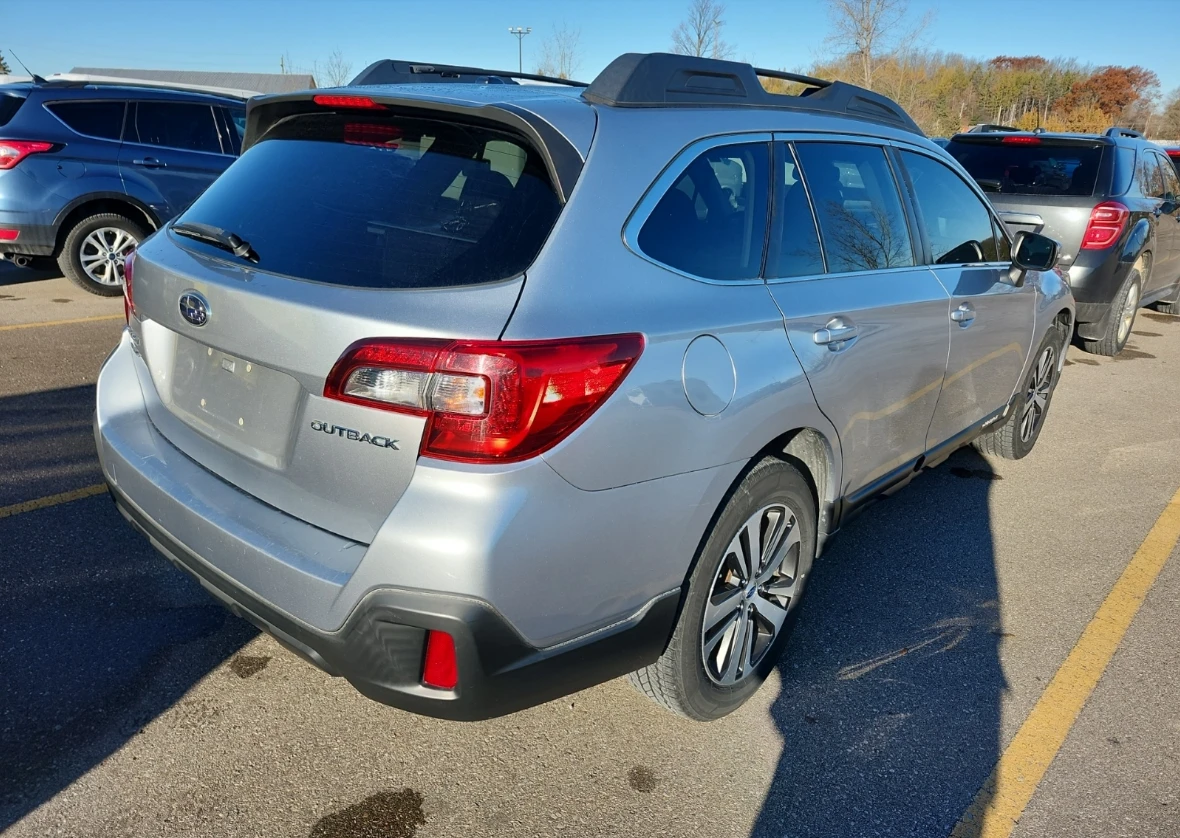 Subaru Outback LIMITED - изображение 3
