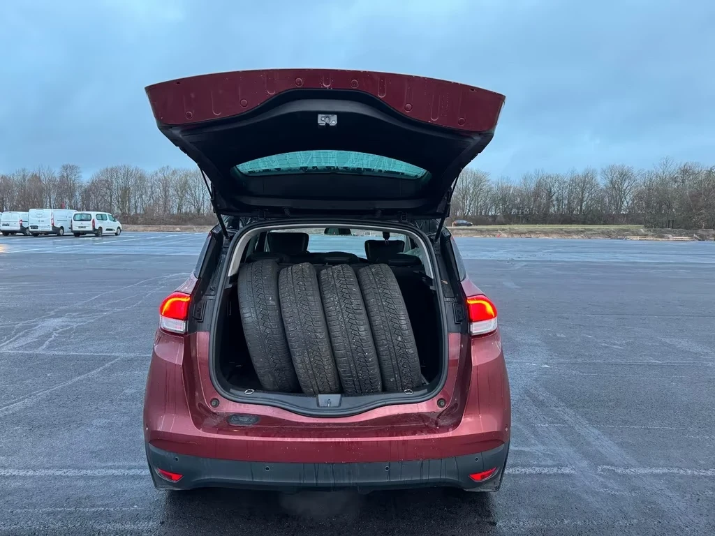 Renault Scenic 1.6dci 160ps Bose Edition - изображение 8