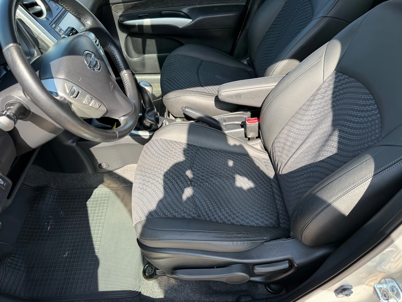 Nissan Note 1.5 DCI, снимка 8 - Автомобили и джипове - 53825457