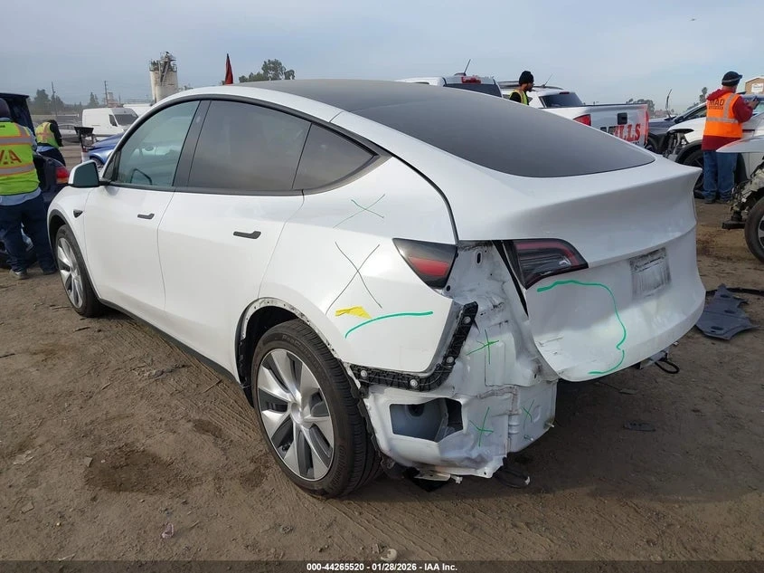 Tesla Model Y LONG RANGE DUAL MOTOR AWD | ЦЕНА ДО БЪЛГАРИЯ | , снимка 3 - Автомобили и джипове - 53845287