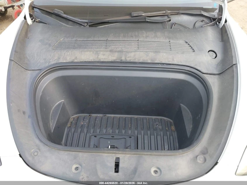 Tesla Model Y LONG RANGE DUAL MOTOR AWD | ЦЕНА ДО БЪЛГАРИЯ | , снимка 9 - Автомобили и джипове - 53845287