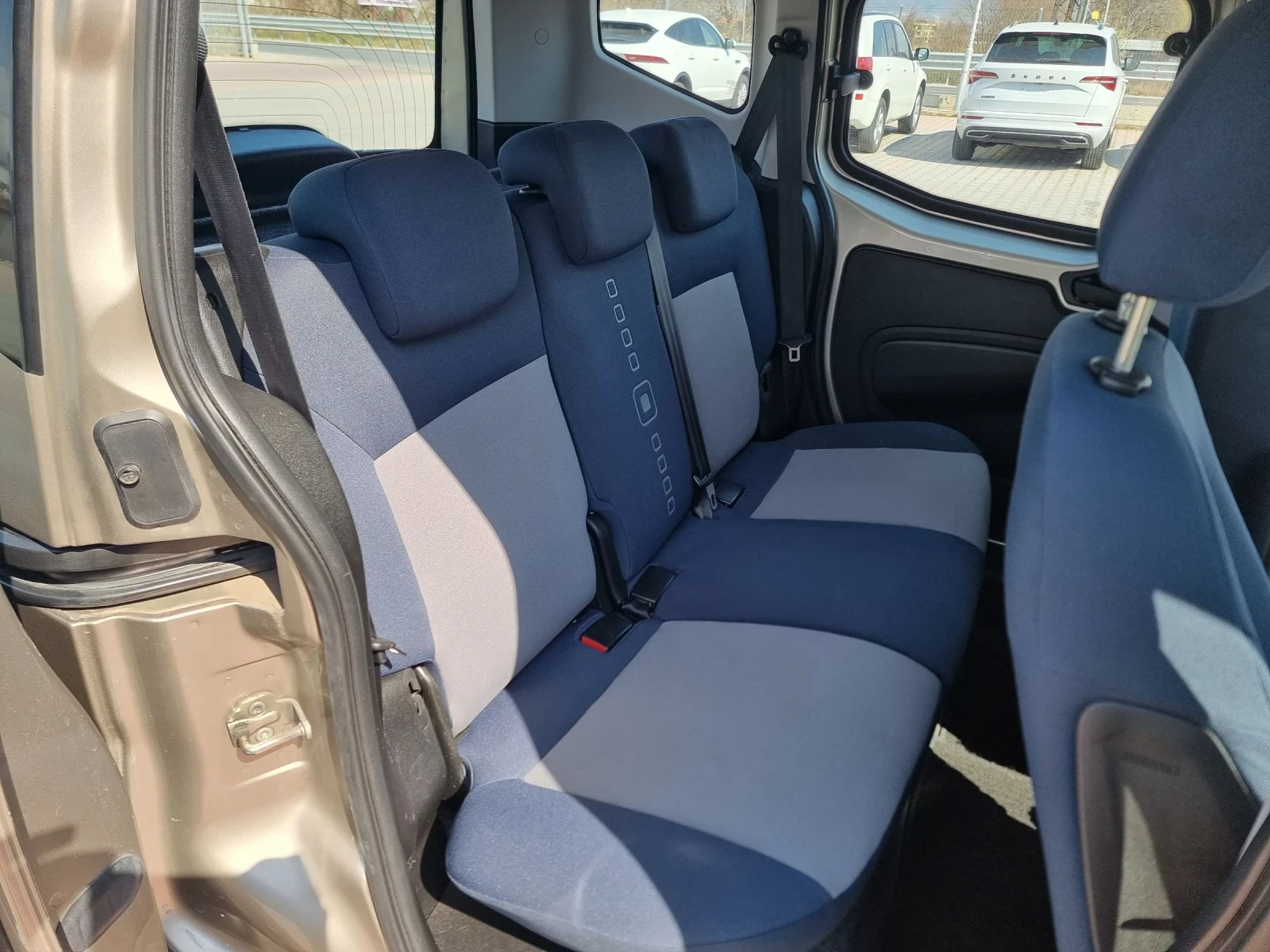 Citroen Nemo 1.3 Mjet , снимка 12 - Автомобили и джипове - 53859192