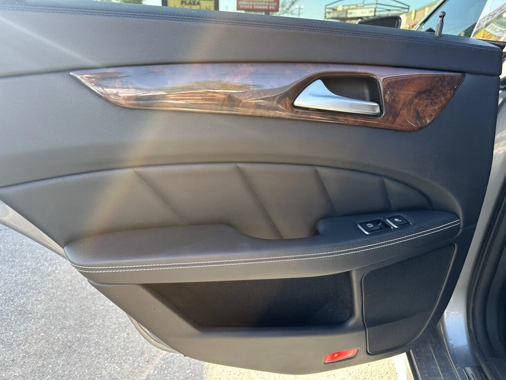 Mercedes-Benz CLS 500 550 4MATIC * K����� ���� �� ��*  | Mobile.bg � ����������� 10