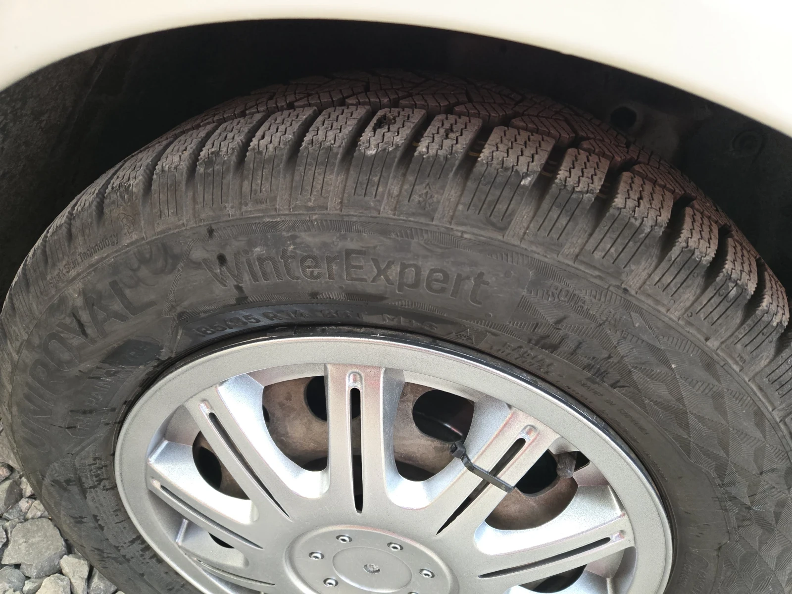 Ford Focus 1.8 TD  обслужен със винетка, снимка 6 - Автомобили и джипове - 53882689