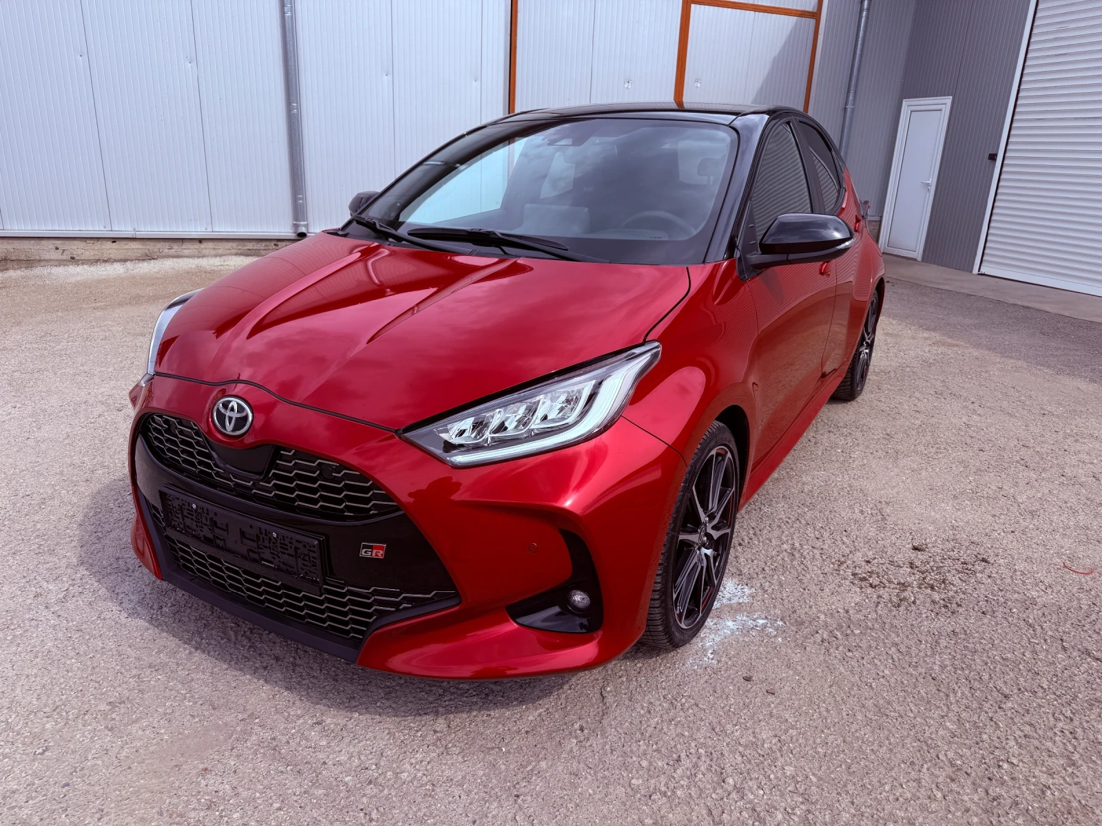 Toyota Yaris Hibrid, GR пакет 