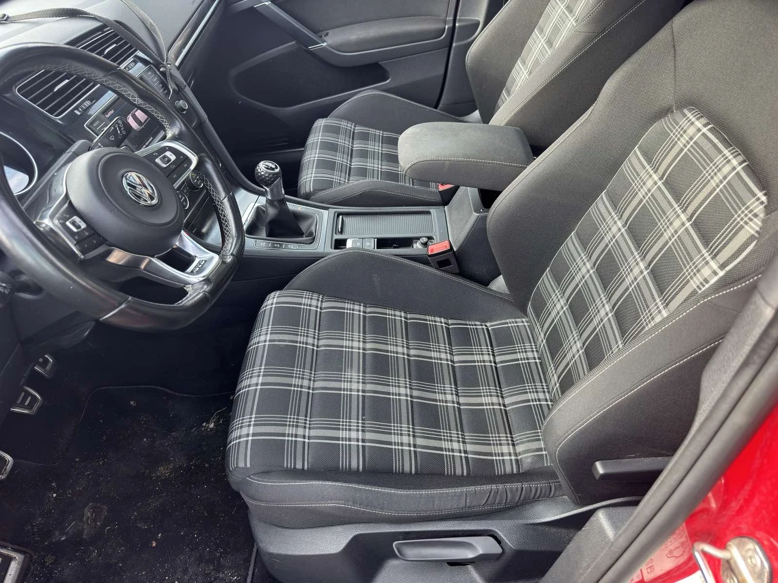 VW Golf GTD PANORAMA, снимка 5 - Автомобили и джипове - 54009787